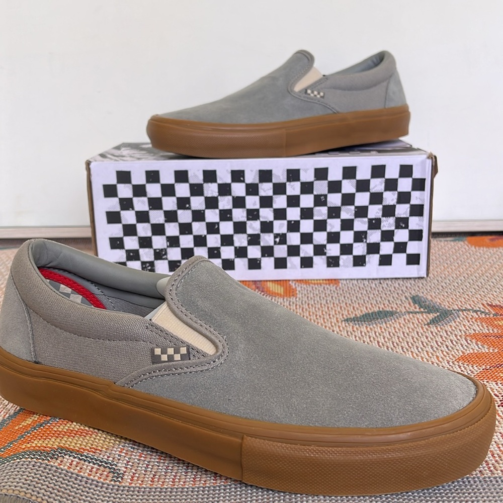 Vans Men’s Skate Slip-On Grey/Gum
VN0A5FCAN3Z
Sneakers